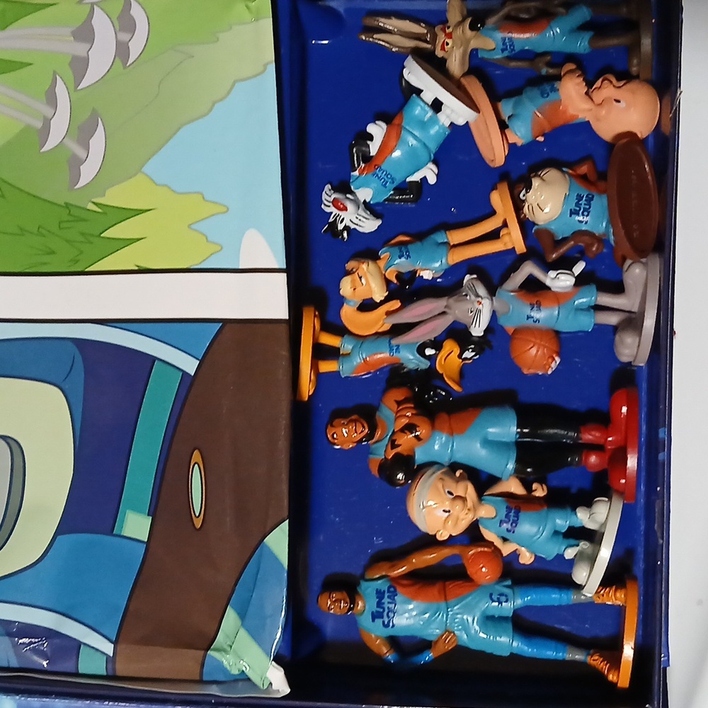 Space Jam: A New Legacy My Busy Books (2021) AGES 3 +